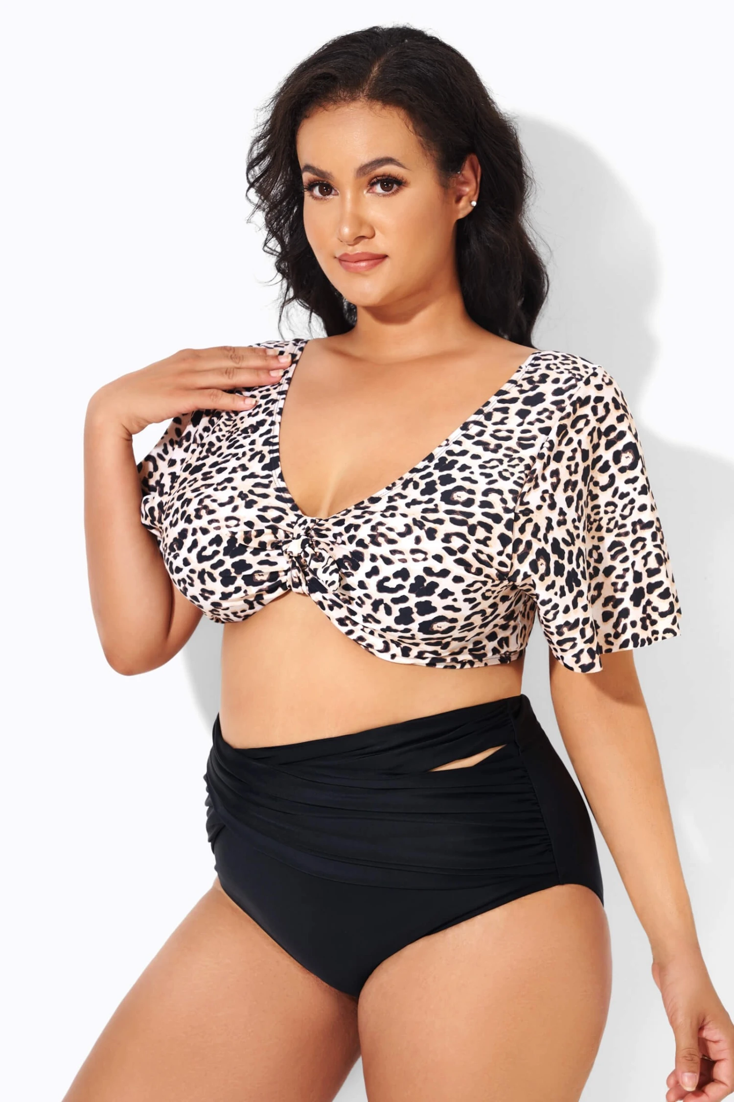 Cheetah Print V-neckline Crop Lady Bikini Top 4 Cheetah Print V-neckline Crop Lady Bikini Top - Image 4