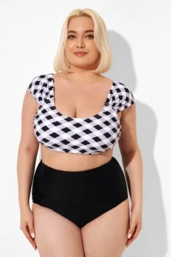 Black & White Gingham Bikini Top With Sleeves 8 Black & White Gingham Bikini Top With Sleeves -Sandy Bikinis Shop b debk103001 4