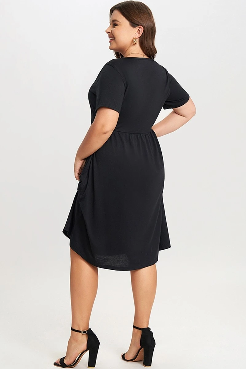 Black Short Sleeve Plus Size Pockets Midi Dress 2 Black Short Sleeve Plus Size Pockets Midi Dress - Image 2