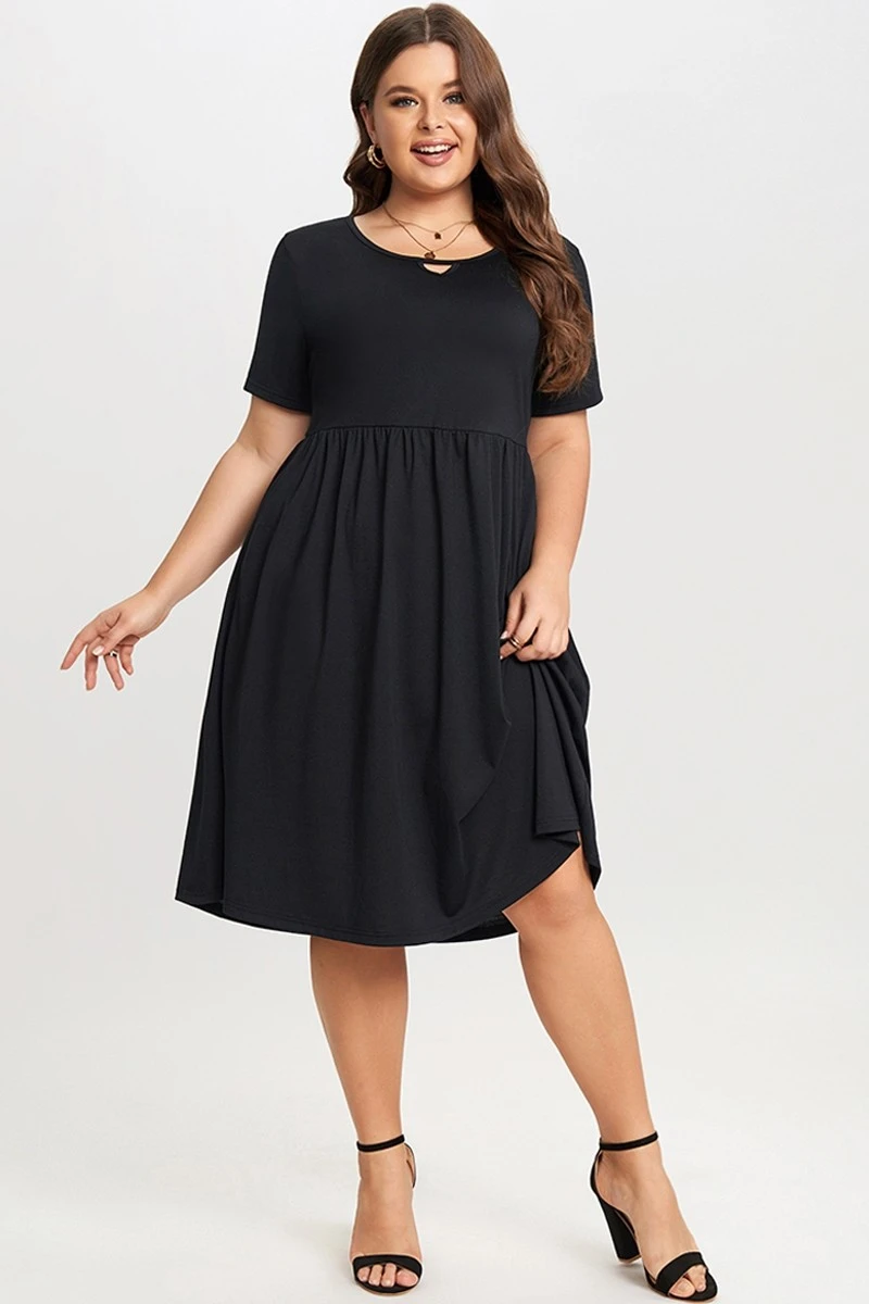 Black Short Sleeve Plus Size Pockets Midi Dress 3 Black Short Sleeve Plus Size Pockets Midi Dress - Image 3