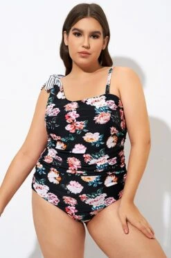 Flower One Shoulder Bow One Piece Swimsuit 10 Flower One Shoulder Bow One Piece Swimsuit -Sandy Bikinis Shop dsc09292