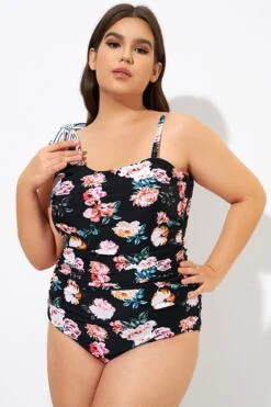 Flower One Shoulder Bow One Piece Swimsuit 11 Flower One Shoulder Bow One Piece Swimsuit -Sandy Bikinis Shop dsc09305